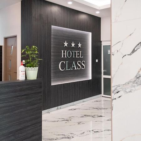 Hotel Class Oradea Eksteriør bilde